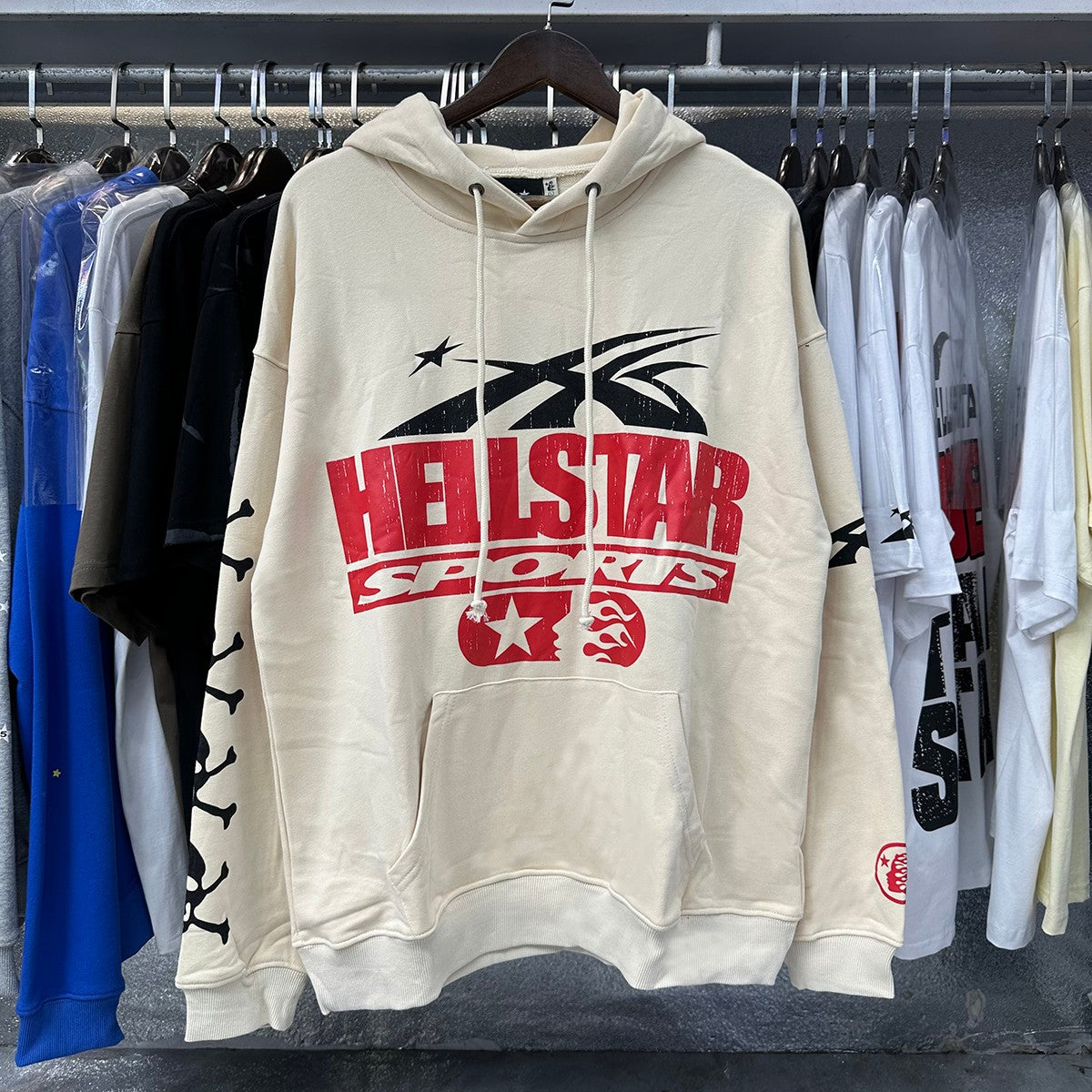 Polerón Hellstar