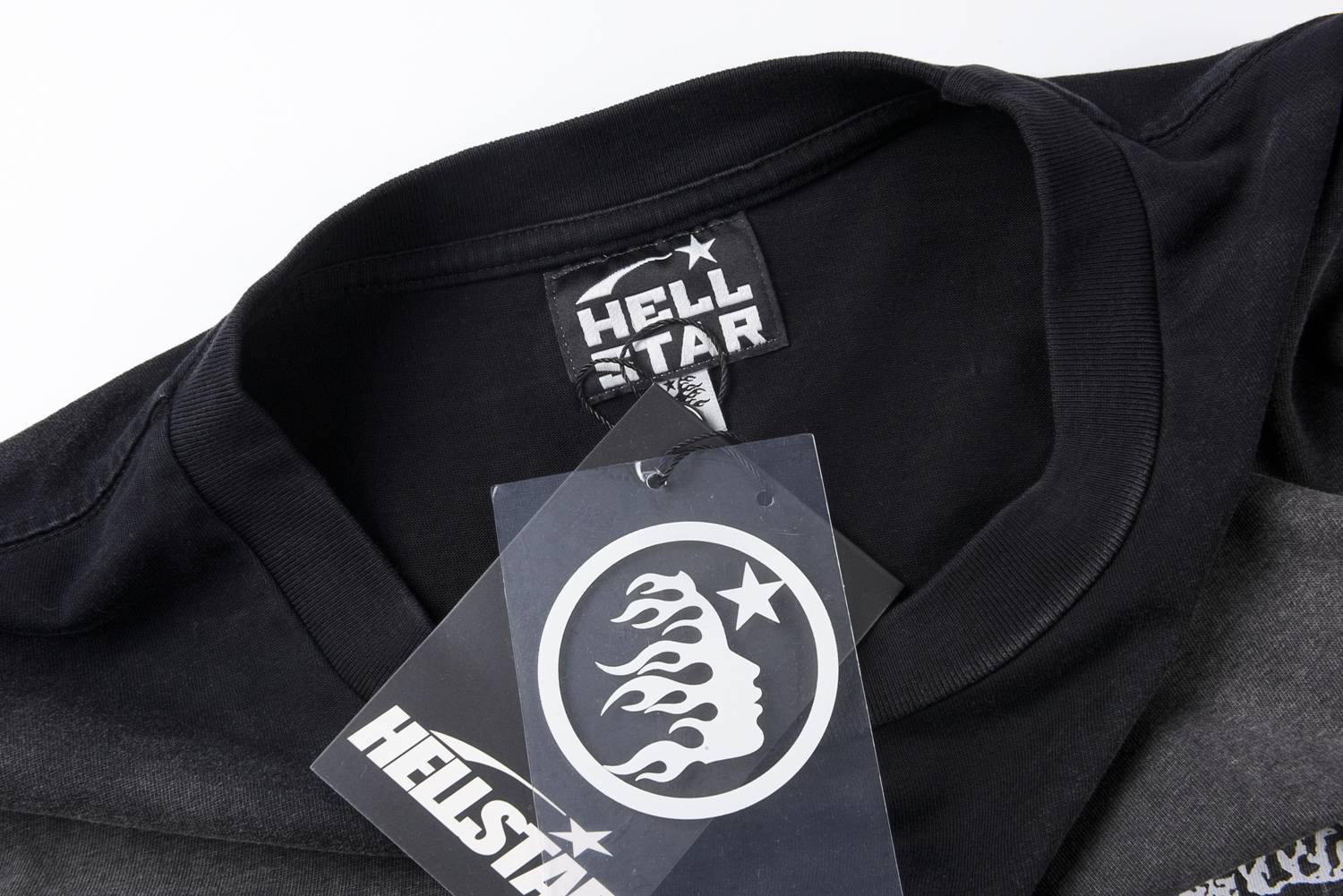 Camiseta Manga Larga Hellstar