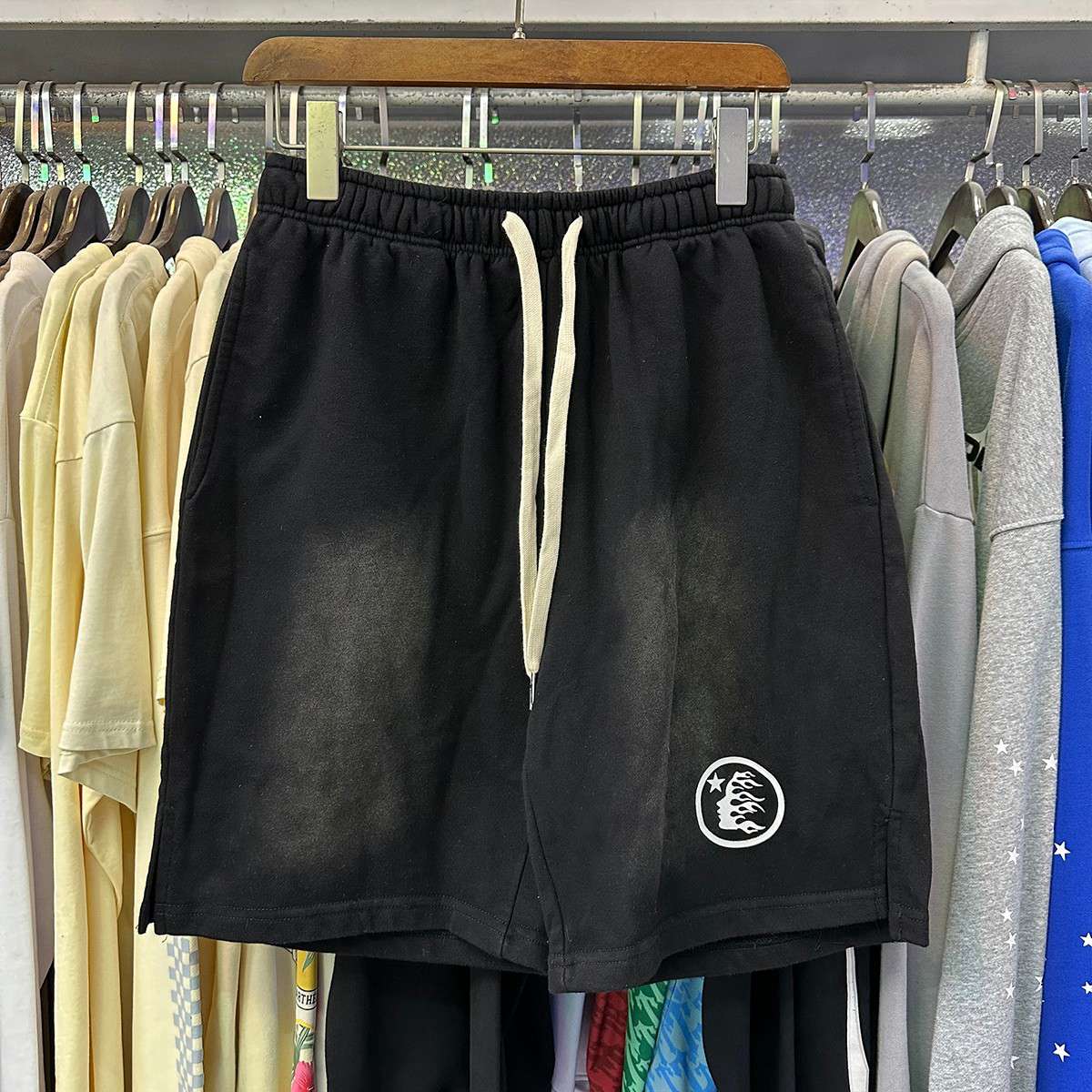 Shorts Hellstar